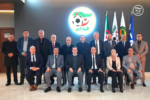 رئيس الفاف يجتمع برؤساء الرابطات الوطنية و الجهوية : رئيس رابطة ما بين الجهات يستعرض تقريره وينال الثناء