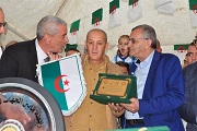 Champion du groupe Est : Le NR Beni Oulbane reçoit son trophée